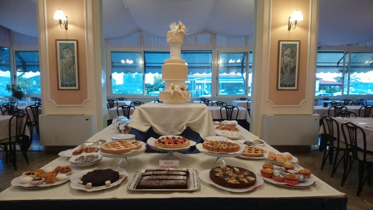 Hotel Italia Marina di Massa Eksteriør bilde